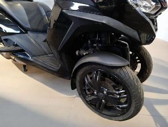 Peugeot  METROPOLIS picture 10