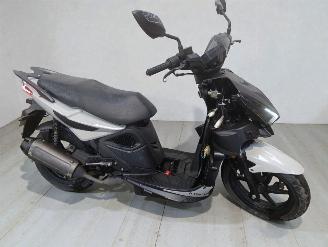 škoda koloběžky Kymco  SUPER 8 2024/7