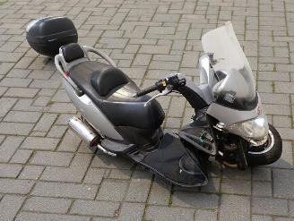 dommages scooters Kymco  GRAND DINK 2003/9