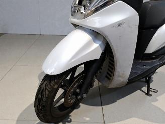 Honda  SH A picture 15