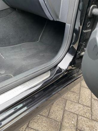 Mercedes E-klasse 300d T AMG Lin *PANO - AHK - KAM - LD* picture 11