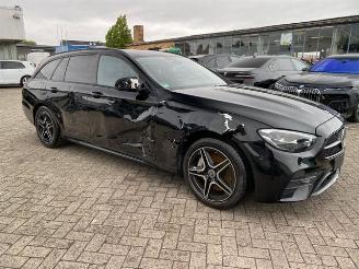 Mercedes E-klasse 300d T AMG Lin *PANO - AHK - KAM - LD* picture 6