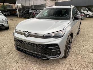 škoda osobní automobily Volkswagen Tiguan 1.5 TSI eHybrid R-Line * KAM - AHK - NAV* 2025/7