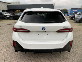 BMW i5 M60 xDrive Touring *HEAD-UP - PANO - AHK* picture 12