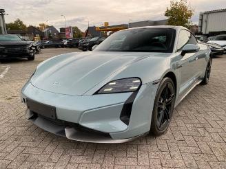 Voiture accidenté Porsche Taycan Turbo S *PCCB - SOFTCLOSE - PANORAMA* 2024/5
