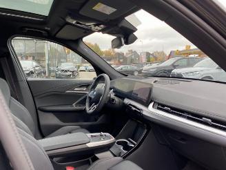 BMW iX1 eDrive20 M Sport *HEAD-UP - PANO - 360 KAM* picture 17