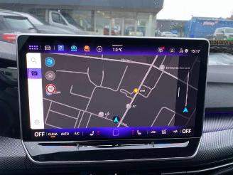 Volkswagen Golf Variant 1.5 eTSI DSG R-Line Black Style picture 17