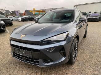 krockskadad bil auto Cupra Formentor VZ 1.5 TSI e-Hybrid 200 kW* KAM - LED* 2025/5