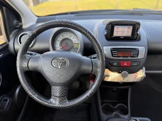 Toyota Aygo 2013 | Navi | LM | 5 Deurs | Lage Km | picture 15