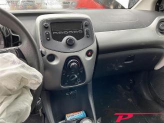 Peugeot 108 108, Hatchback, 2014 1.0 12V picture 29