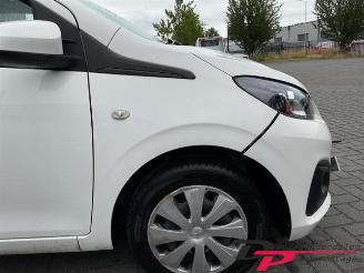 Peugeot 108 108, Hatchback, 2014 1.0 12V picture 4