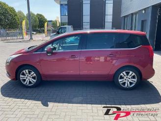 Peugeot 5008 5008 I (0A/0E), MPV, 2009 / 2017 1.6 THP 16V picture 8