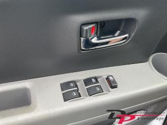 Daihatsu Sirion Sirion 2 (M3), Hatchback, 2005 1.3 16V DVVT picture 15