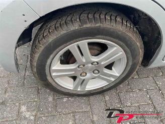 Daihatsu Sirion Sirion 2 (M3), Hatchback, 2005 1.3 16V DVVT picture 11