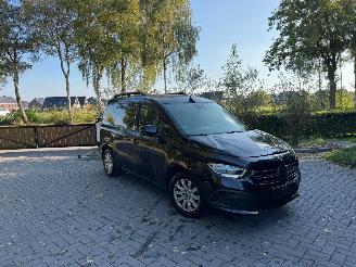 Damaged car Mercedes T/TE/TD Mercedes-Benz T-Klasse T -Klasse 160 d Camera 2 kanten schuifdeur 2023/6