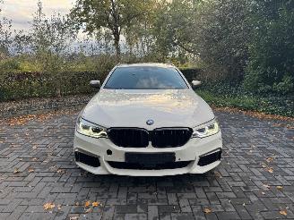 BMW 5-serie M550 5 Touring M550 d xDrive Panorama Trekhaak HUD !! picture 6