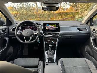 Volkswagen T-Roc Volkswagen T-Roc 1.5TSI DSG SPORT IQ-Light ACC Massage 2025 picture 3