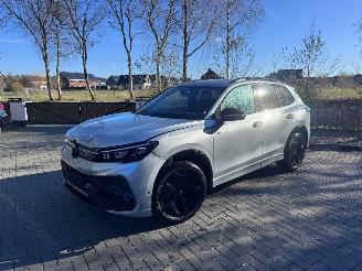 Schadeauto Volkswagen Tiguan Volkswagen Tiguan 1.5 eTSI DSG R-Line Leder HUD Camera VOL 2024/6