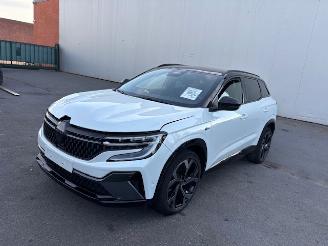 krockskadad bil auto Renault Austral ALPINE HYBRID 200PK 2023/6