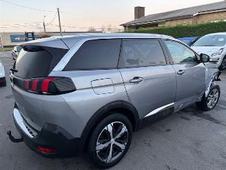 Peugeot 5008 7 seats picture 2