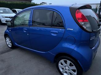 Peugeot iOn  picture 5