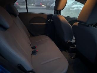 Peugeot iOn  picture 8