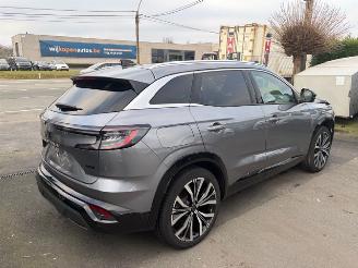 krockskadad bil auto Renault Austral  2024/8