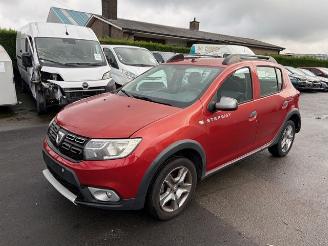 krockskadad bil auto Dacia Sandero STEPWAY 2017/2