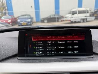 BMW 3-serie Touring 318i Executive picture 16