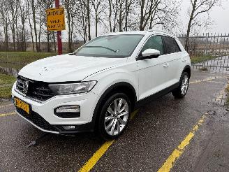krockskadad bil auto Volkswagen T-Roc 1.0 TSI Style 2019/6