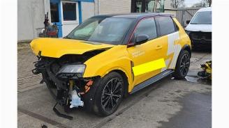 Démontage voiture Renault 4 5 E-Tech electric, Hatchback 5-drs, 2024 52 kWh 2024/11