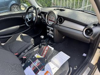 Mini Clubman 1.4 One Airco! Rijdbaar picture 15