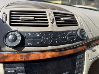 Mercedes E-klasse 240 Elegance! 155dzk NAP! nL Auto picture 14