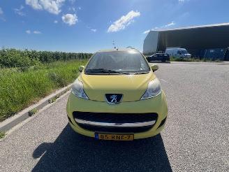 Peugeot 107  picture 9