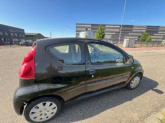 Peugeot 107  picture 6