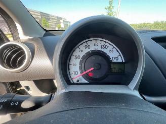 Peugeot 107  picture 8