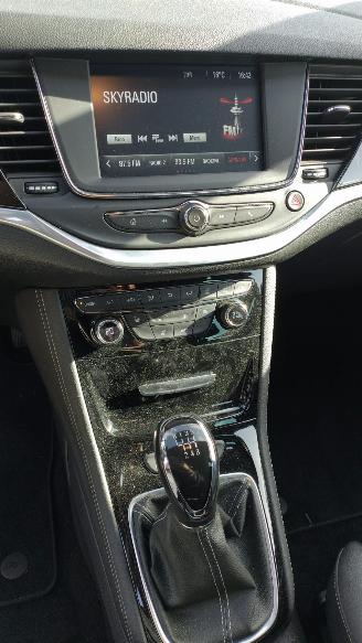 Opel Astra SPORTS TOURER+ 1.4 Turbo Innovation 98dkm! weinig schade picture 19