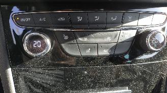 Opel Astra SPORTS TOURER+ 1.4 Turbo Innovation 98dkm! weinig schade picture 21