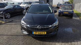 Opel Astra SPORTS TOURER+ 1.4 Turbo Innovation 98dkm! weinig schade picture 2