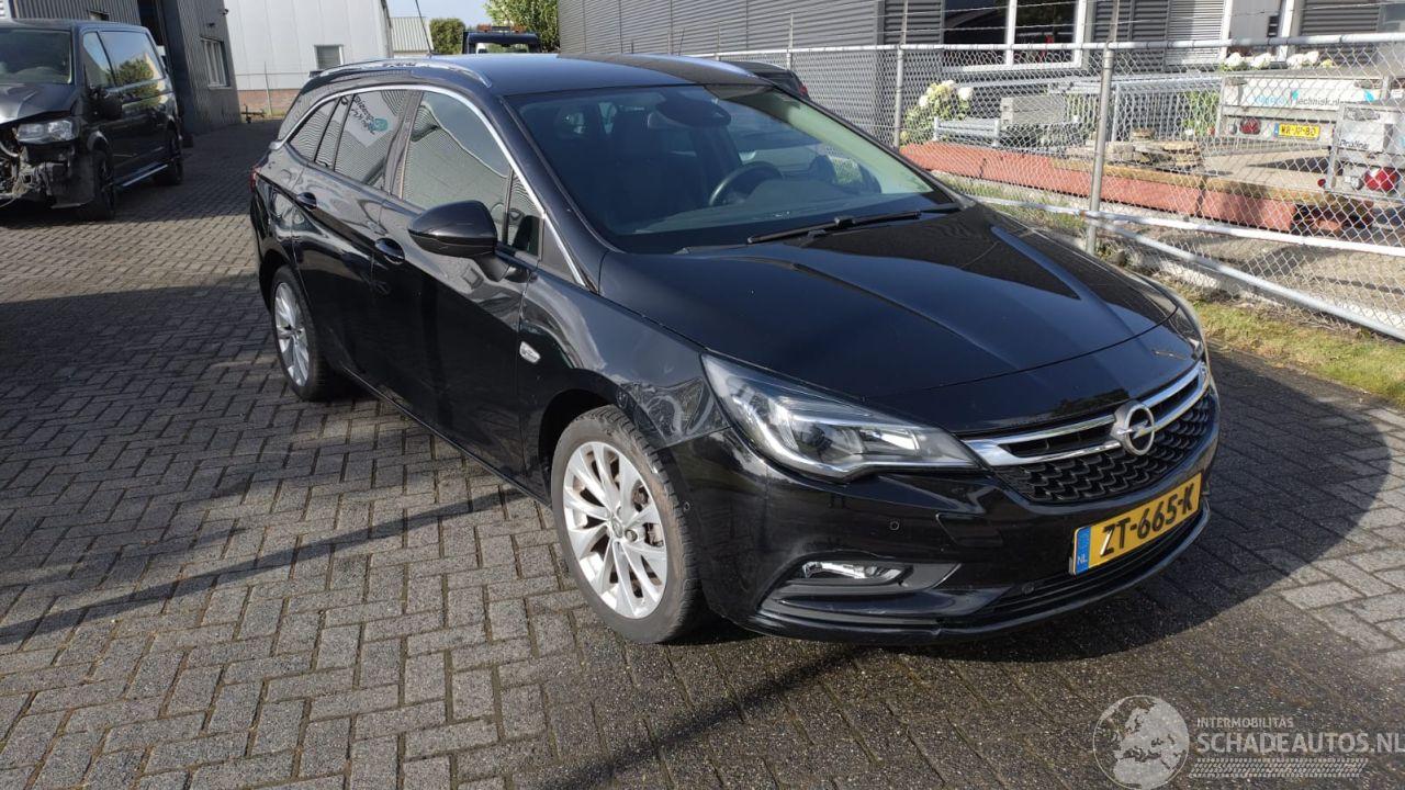 Opel Astra SPORTS TOURER+ 1.4 Turbo Innovation 98dkm! weinig schade