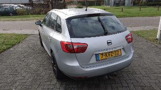 Seat Ibiza ST Style 158000 km luxe uitvoering!! picture 3