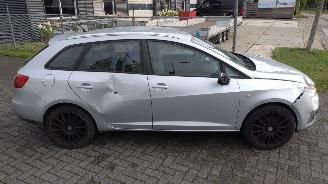 Seat Ibiza ST Style 158000 km luxe uitvoering!! picture 4