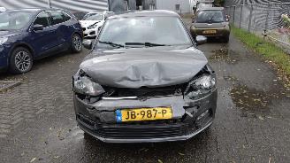 Volkswagen Polo 1.0 Highline mooie auto 164dkm !! picture 3