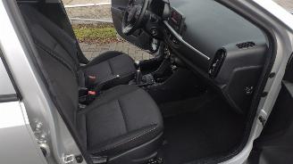 Kia Picanto 1.0 DPi ComfortLine Luxe uitvoering!! mooie schade picture 19
