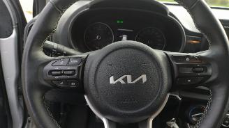 Kia Picanto 1.0 DPi ComfortLine Luxe uitvoering!! mooie schade picture 14