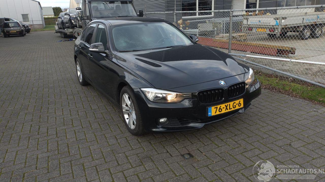 BMW 3-serie 320i executive automaat supermooie auto!