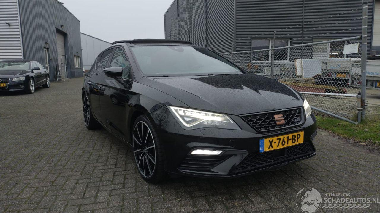 Seat Leon 2.0 |DSG CUPRA 300 PK!| Pano|Virtual|99DKM|Beats!|Super mooie auto!