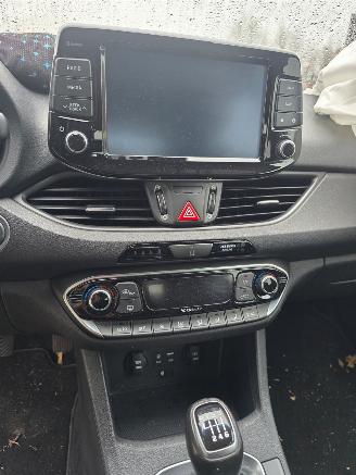 Hyundai I-30  picture 10