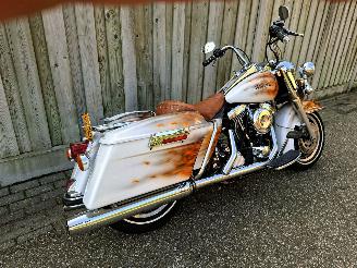 Harley-Davidson Road King FLHRI SPECIAL PAINT NL picture 5