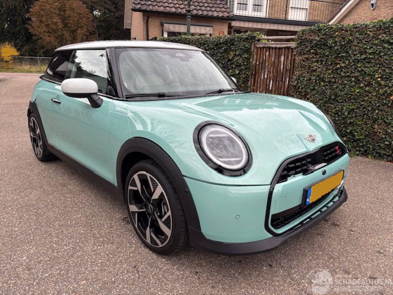 Mini Cooper S 204 PK AUTOMAAT LEER PANORAMA